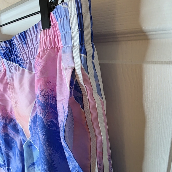 ADIDAS Men's Swim Shorts. NEW - Picture 3 of 10